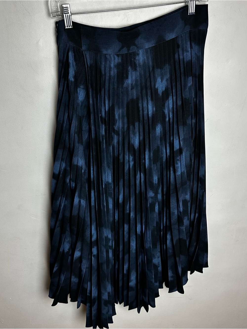 Vince Draped Pleated Midi Skirt Women's Size 4 Luxury Black Blue MSRP $425